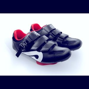 PELOTON NEVER WORN MEN'S CYCLING SHOES: Never worn! Size 43 (Men's size 10)